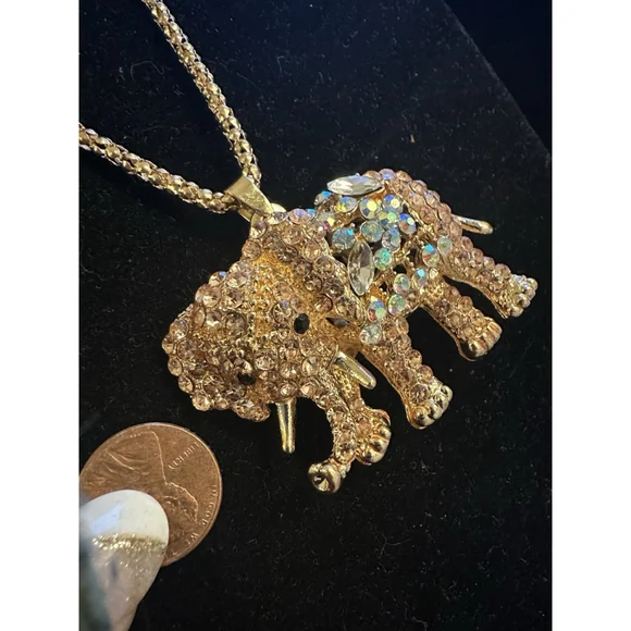 Marked Betsy Johnson Rhinestone Elephant Goldtone Statement Necklace Pendant 28” - Picture 9 of 15
